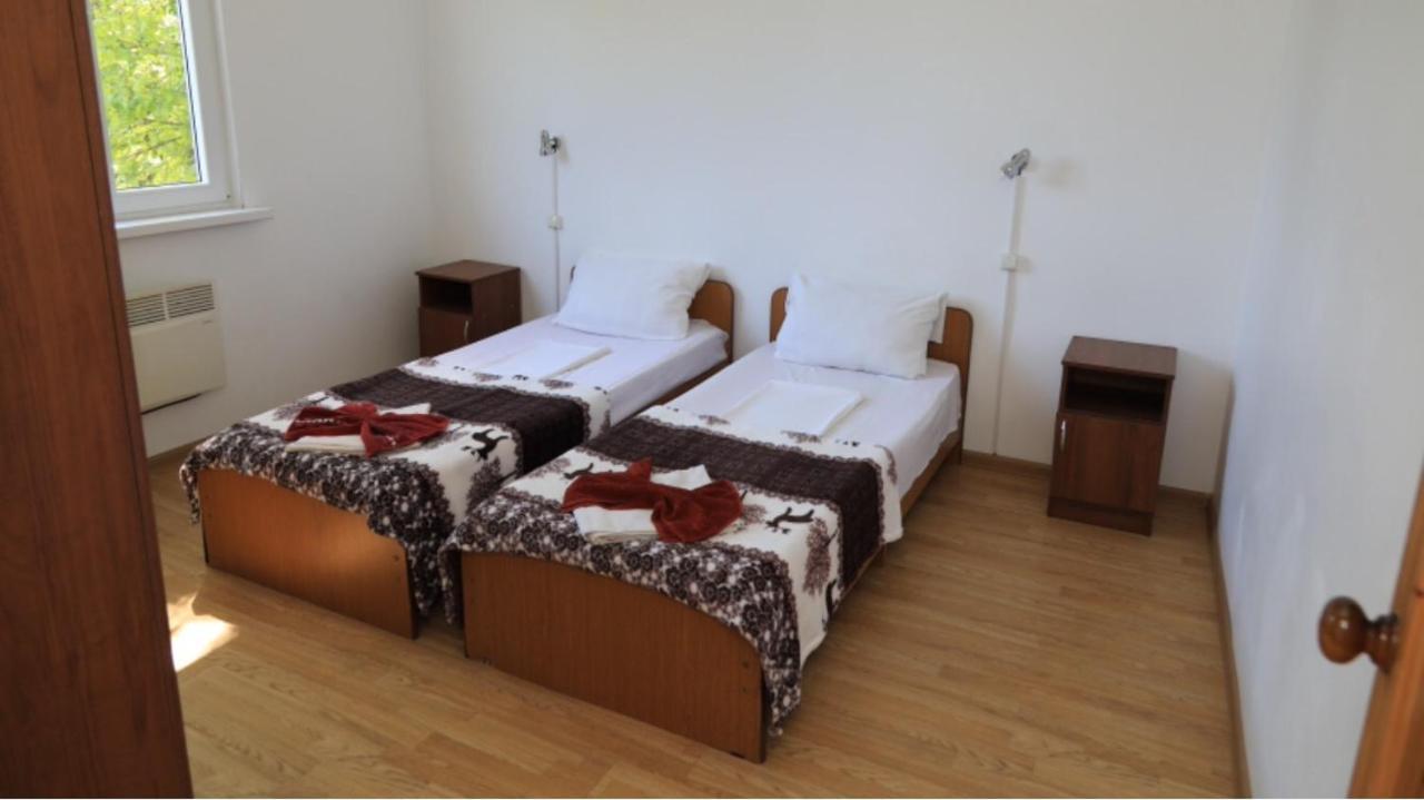 Baza Otdyha Miya Hotel Gudauta Ngoại thất bức ảnh